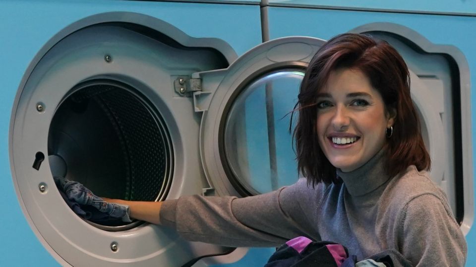 Даже крючки снимать не придется: так просто вы еще не стирали гардины и шторы