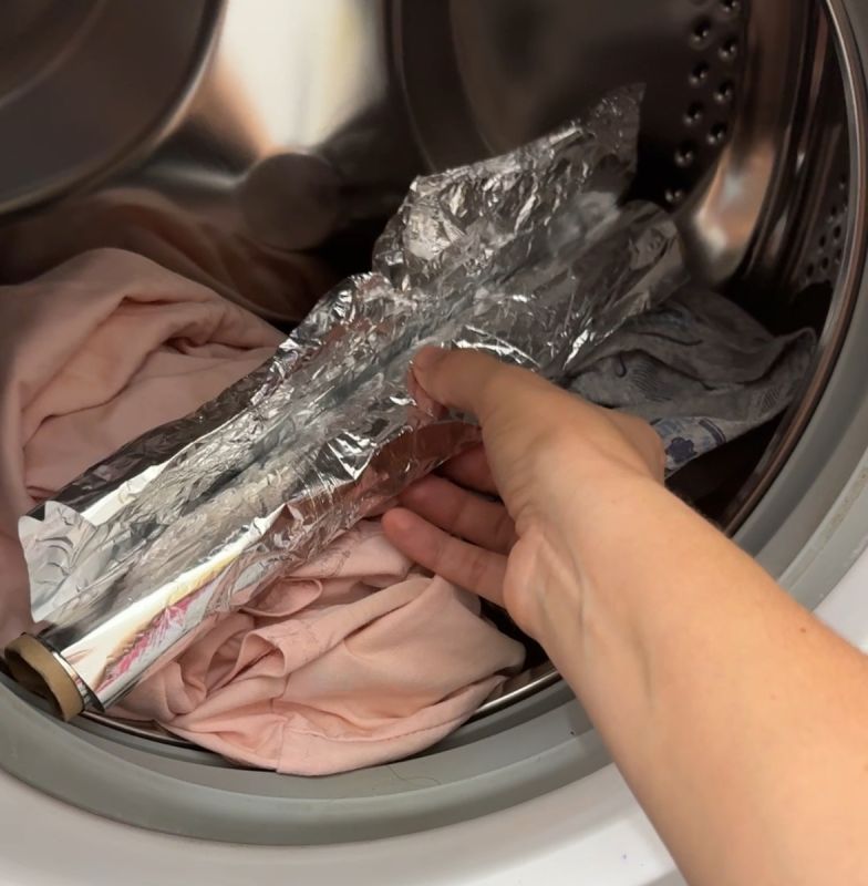 Фольга вместо порошка: как достичь идеальной стирки без химии