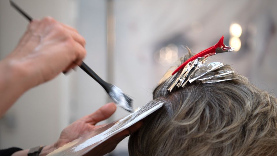 Обходите такую краску в магазинах десятой дорогой: иначе без волос останетесь