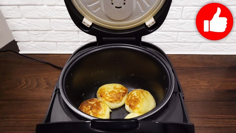 Сырники с кокосом: вкусное угощение из мультиварки для уютного чаепития