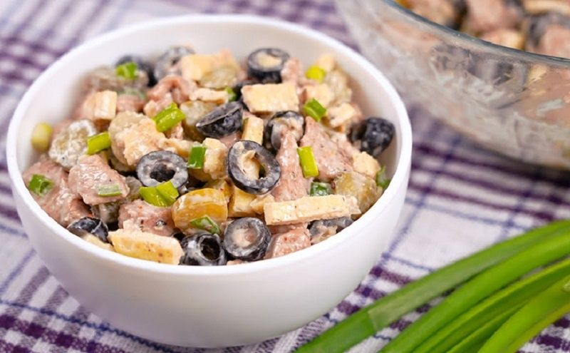 Итальянский салат: свежий взгляд на новогодние традиции