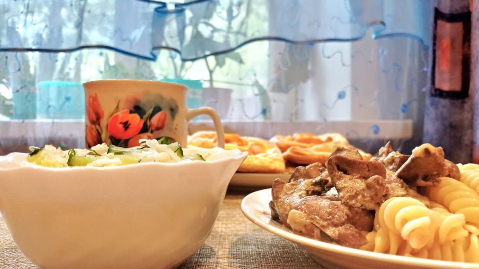 Кулинарные шедевры Ирины: как создать вкусный обед для всей семьи